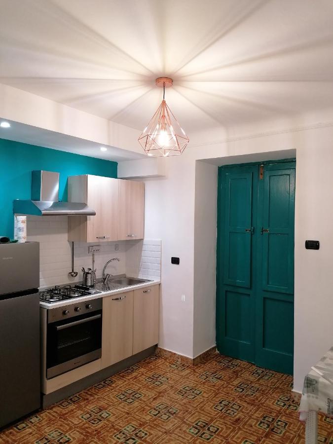 Casacasetta Suite Appartamento Indipendente Taranto Exterior foto